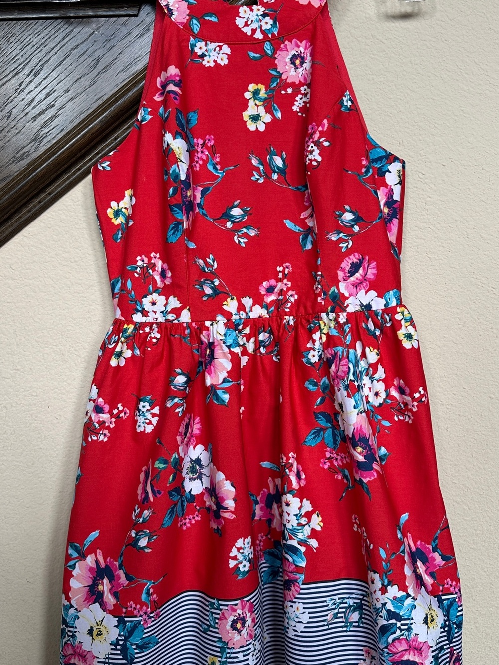 AUW Halter Dress Lace Up Back Detail Red Floral Large L Women’s Fit and Flare